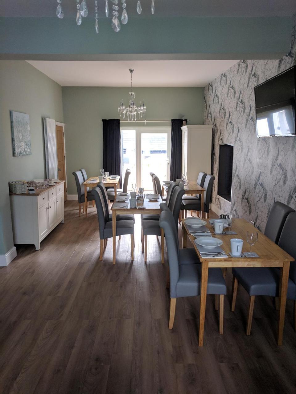 Lion House Bed & Breakfast With Restaurant Combe Martin Dış mekan fotoğraf